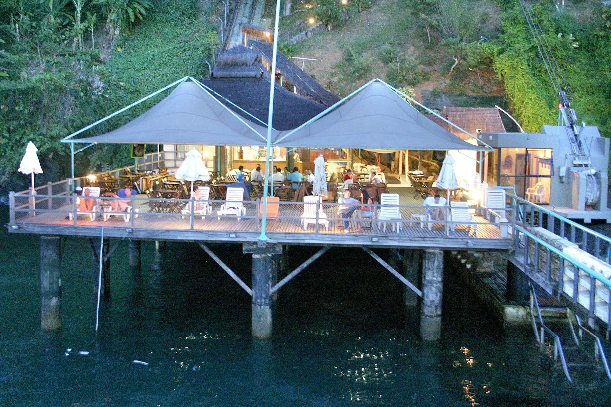 Sol Victoria Marina Hotel Salvador Exterior photo